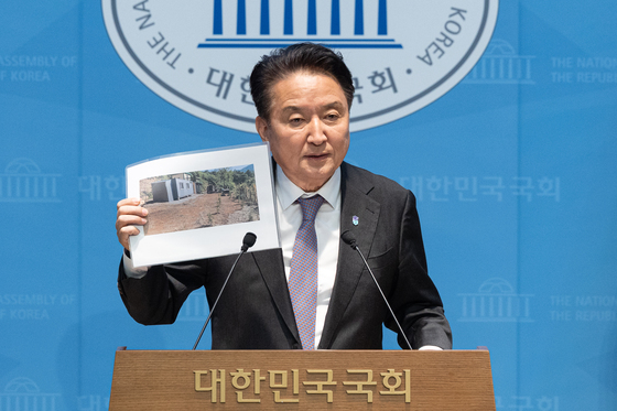 김영환 충북지사 '어떤 경우에도 출마'