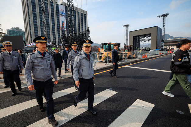 BTS 광화문 공연 앞두고 현장점검하는 박정호 서울경찰청장