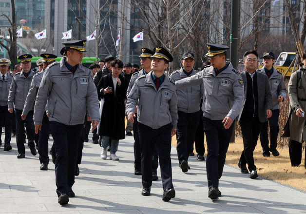 BTS 컴백 무대 현장 점검나선 박정보 서울경찰청장