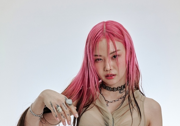 '글로벌 아티스트' 멜로, 알티스트레이블과 전속계약…새로운 행보 시작