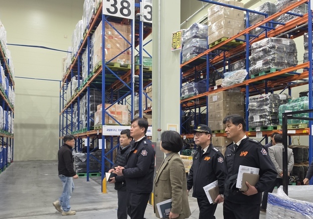 최민철 전남소방본부장, 장성물류센터 안전관리 표준시스템 점검