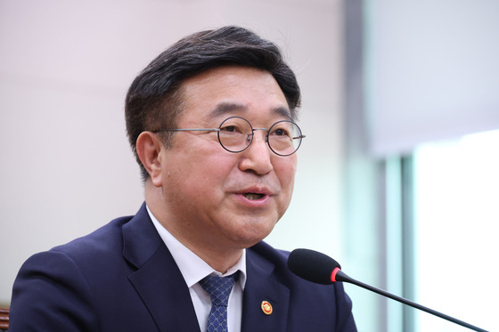 윤호중 장관, 법제사법위원회 답변