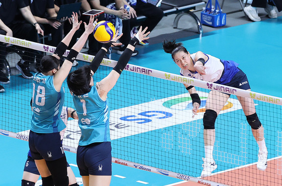 나현수 '강력한 스파이크'