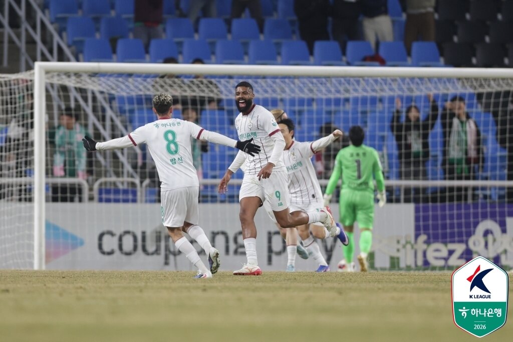 본문 이미지 - 대전하나시티즌이 인천 유나이티드를 3-1로 제압했다.(한국프로축구연맹 제공) 