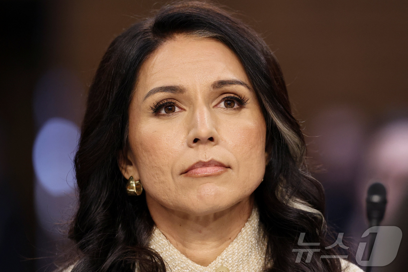 (워싱턴DC 로이터=뉴스1) 김지완 기자 = 18일(현지시간) 털시 개버드 미국 국가정보국(DNI) 국장이 워싱턴DC 국회의사당에서 열린 상원 정보위원회 청문회에 출석한 모습. 2 …