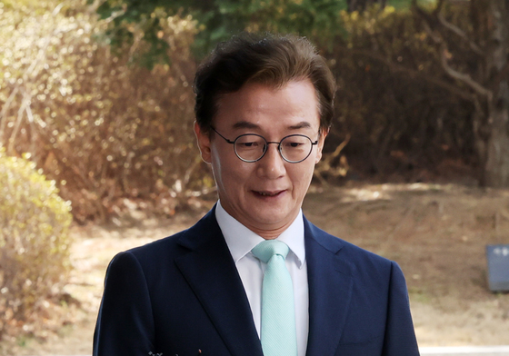 피의자 신분으로 합수본 출석하는 전재수 의원