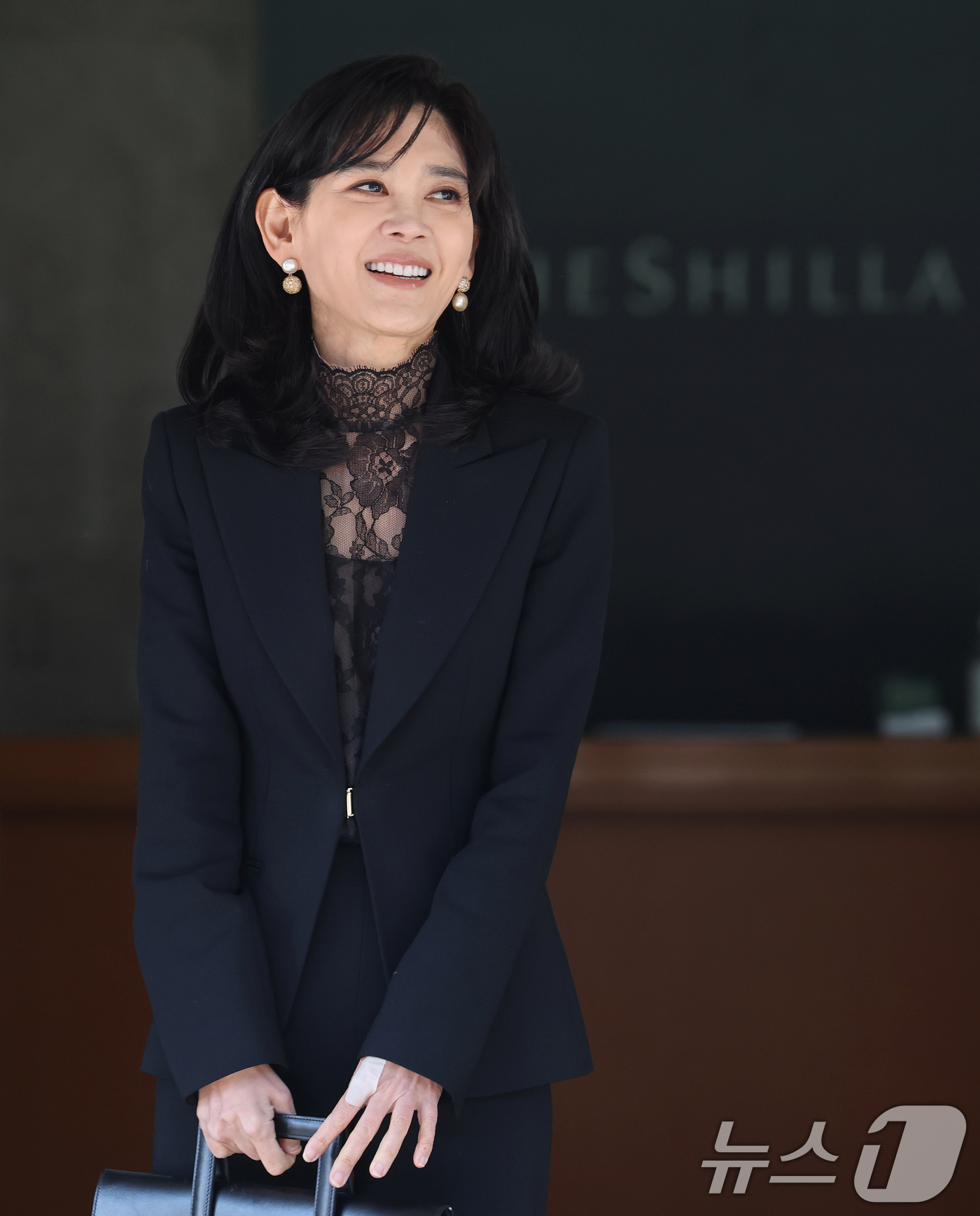 (서울=뉴스1) 오대일 기자 = 이부진 호텔신라 사장이 19일 오전 서울 중구 삼성전자 장충동 사옥에서 열린 호텔신라 정기 주주총회에 참석한 후 이동하고 있다.  2026.3.19 …