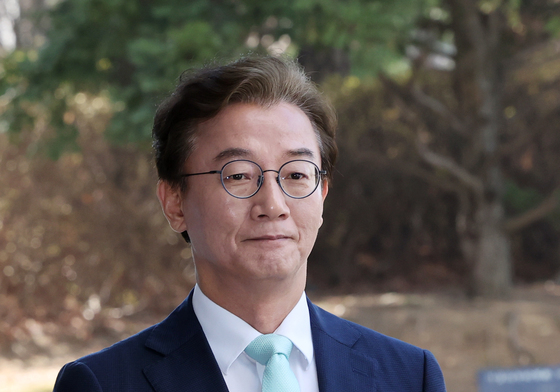 합수본 출석하는 전재수 의원 '굳은 표정'