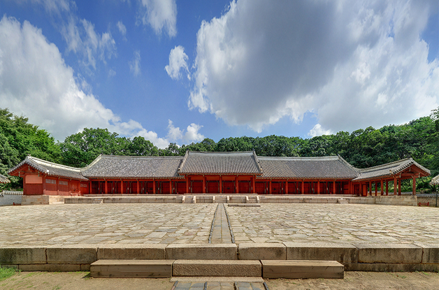 "종묘의 고운 봄을 찍어주세요"…국가유산청, 온라인 사진 공모