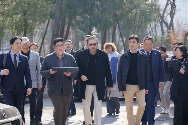 DL이앤씨, 아르카디스와 압구정5구역 설계 점검…글로벌 협업 강화