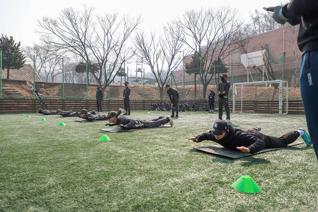 육군 수도포병여단, 학·관 협력으로 장병 체력 향상 훈련 진행