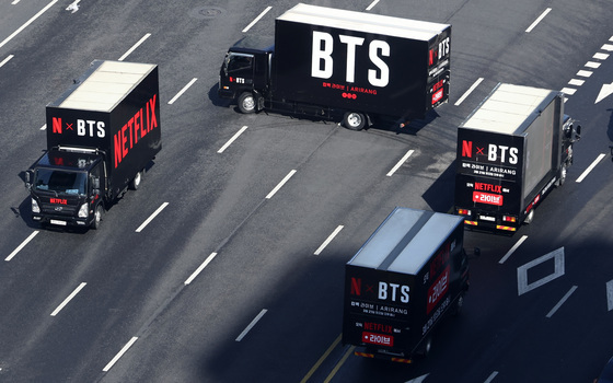"BTS 공연 봐야지" 넷플릭스 신규 설치 347% 폭증…지도·OTT 총력
