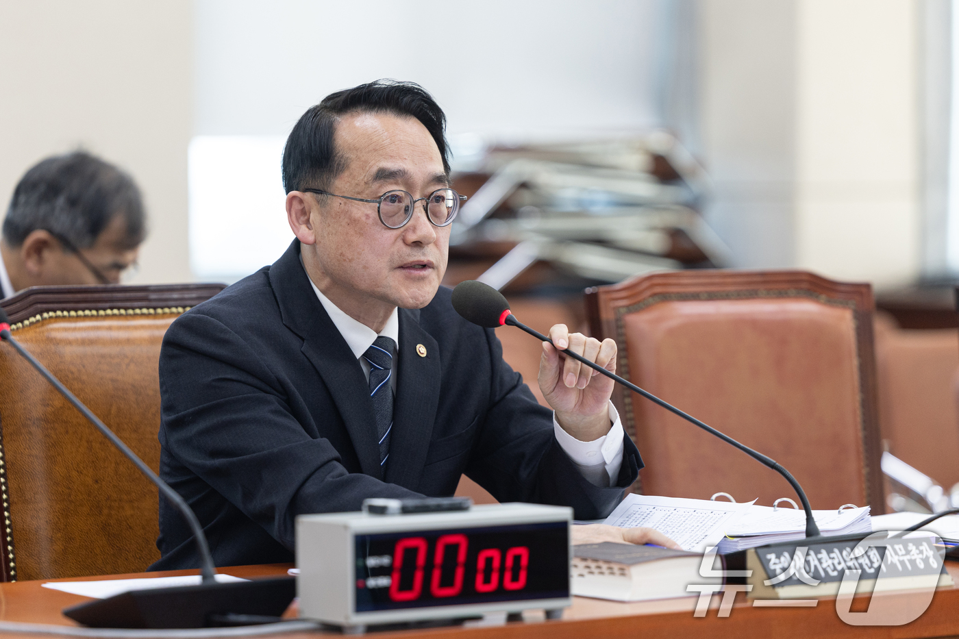 (서울=뉴스1) 이승배 기자 = 19일 서울 여의도 국회에서 열린 정치개혁특별위원회에 허철훈 중앙선거관리위원회 사무총장이 출석해 있다. 2026.3.19/뉴스1