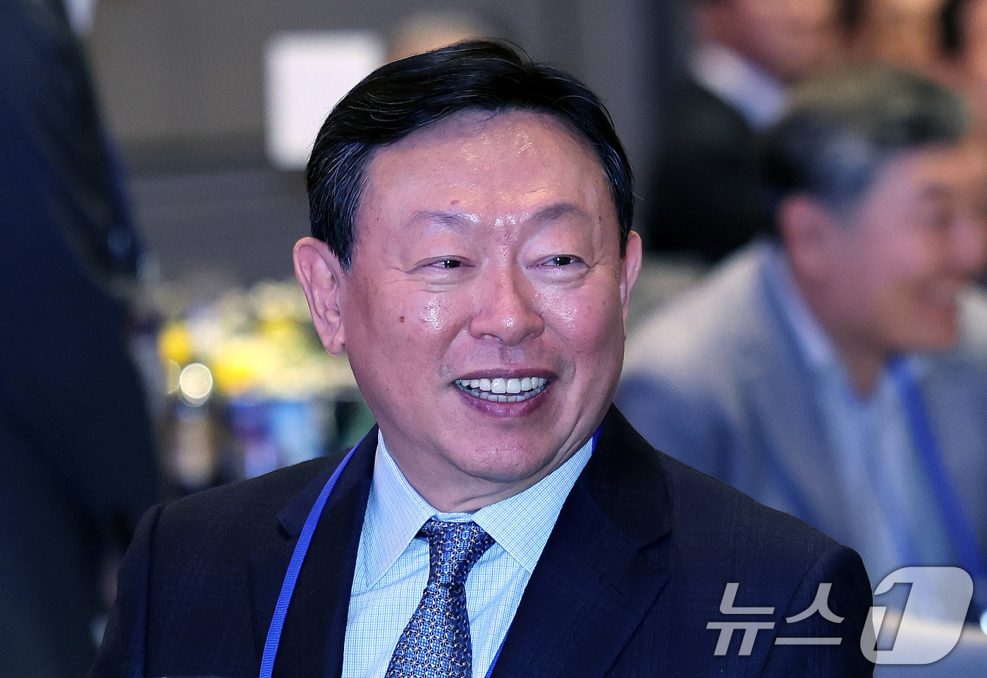 (서울=뉴스1) 박지혜 기자 = 신동빈 롯데그룹 회장이 19일 서울 송파구 시그니엘 서울에서 열린 스키·스노보드 국가대표 격려행사에 참석하고 있다. 2026.3.19/뉴스1