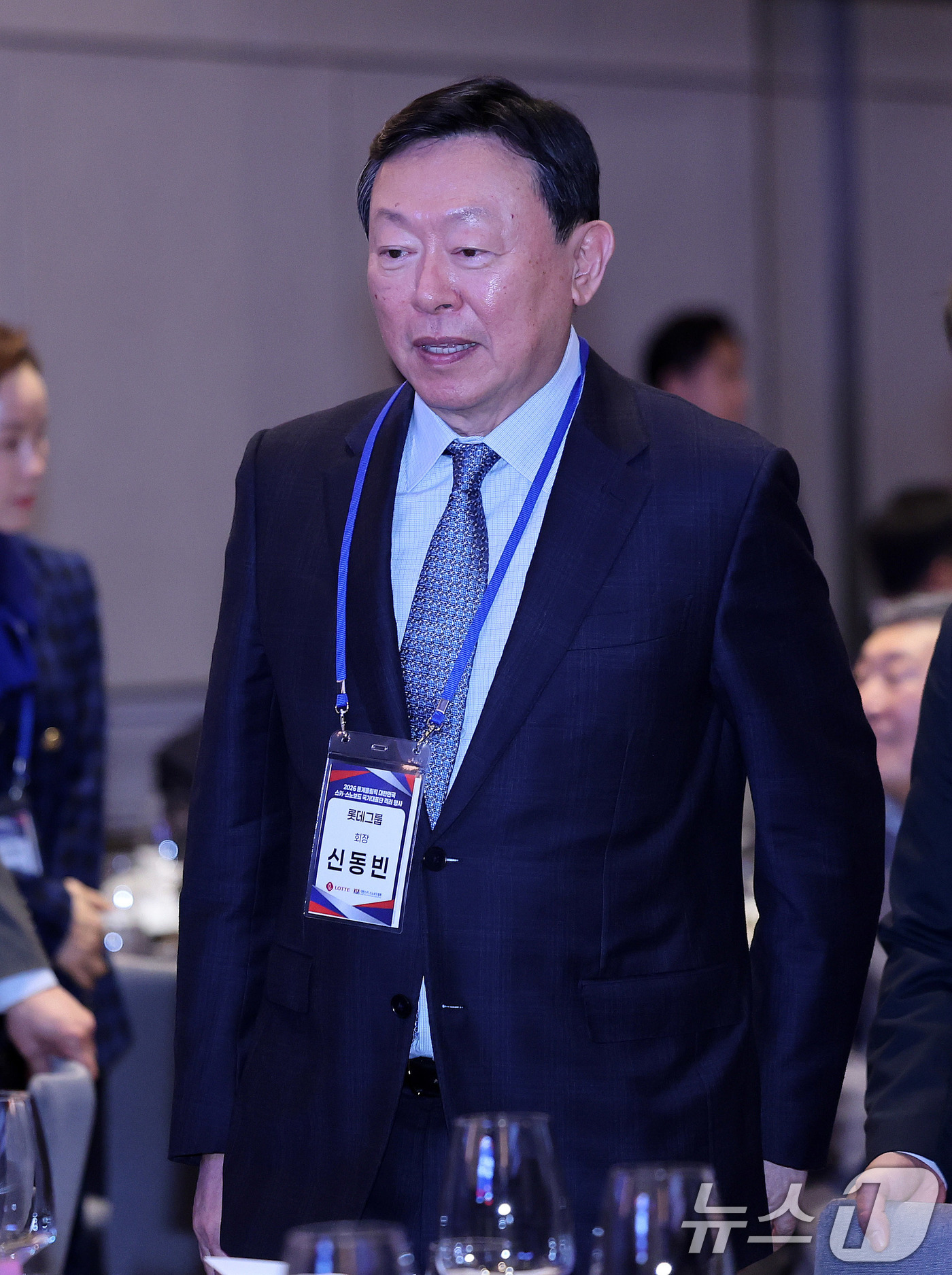 (서울=뉴스1) 박지혜 기자 = 신동빈 롯데그룹 회장이 19일 서울 송파구 시그니엘 서울에서 열린 스키·스노보드 국가대표 격려행사에 참석하고 있다. 2026.3.19/뉴스1