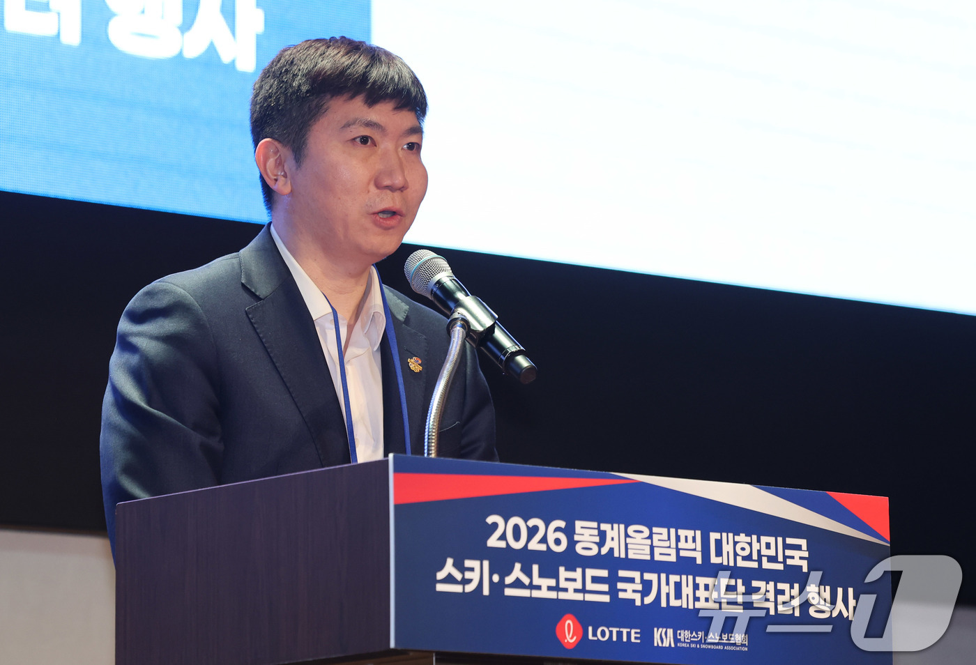 (서울=뉴스1) 박지혜 기자 = 유승민 대한체육회장이 19일 서울 송파구 시그니엘 서울에서 열린 스키·스노보드 국가대표 격려행사에서 축사를 하고 있다. 2026.3.19/뉴스1