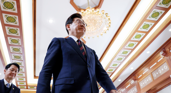 노동정책 토론회 마친 이재명 대통령