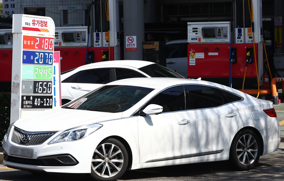 중동 가스시설 피격에 국제유가 급등