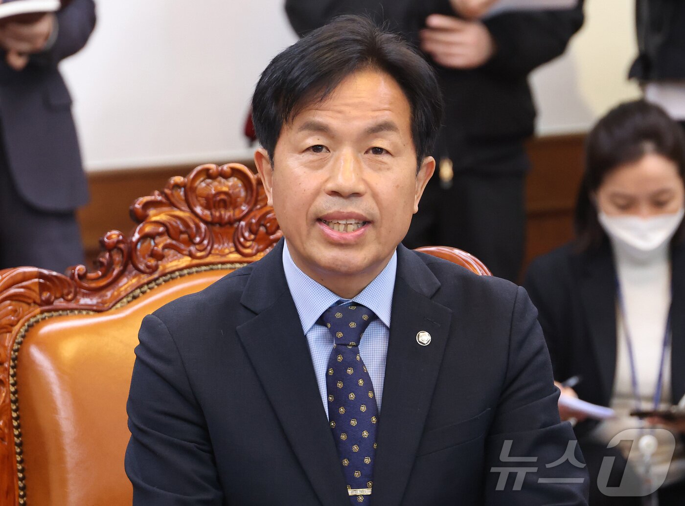 본문 이미지 - 윤종오 진보당 원내대표가 19일 오후 서울 여의도 국회에서 열린 초당적 개헌추진을 위한 제정당 연석회의에서 발언하고 있다. (공동취재) 2026.3.19 ⓒ 뉴스1 신웅수 기자