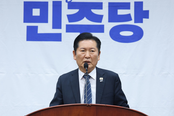 정청래 "제가 밑줄 치며 李대통령에 檢개혁 설득?…갈라치기 제목"