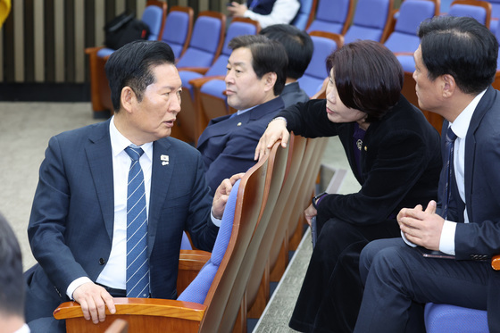 대화하는 정청래 대표