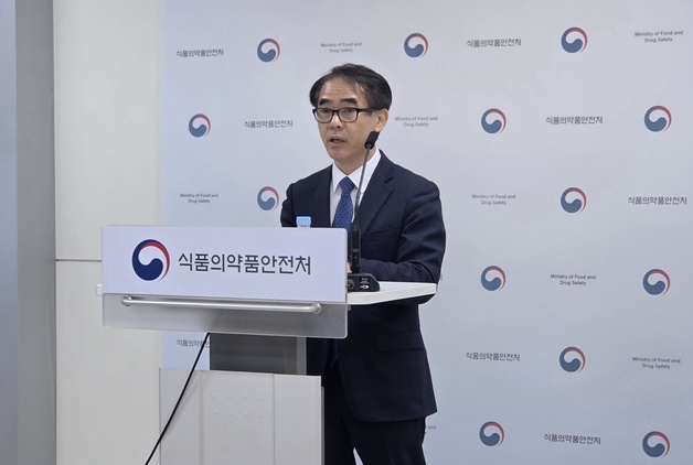 "반려동물 출입 음식점 이용 쉬워진다…QR로 예방접종 확인"