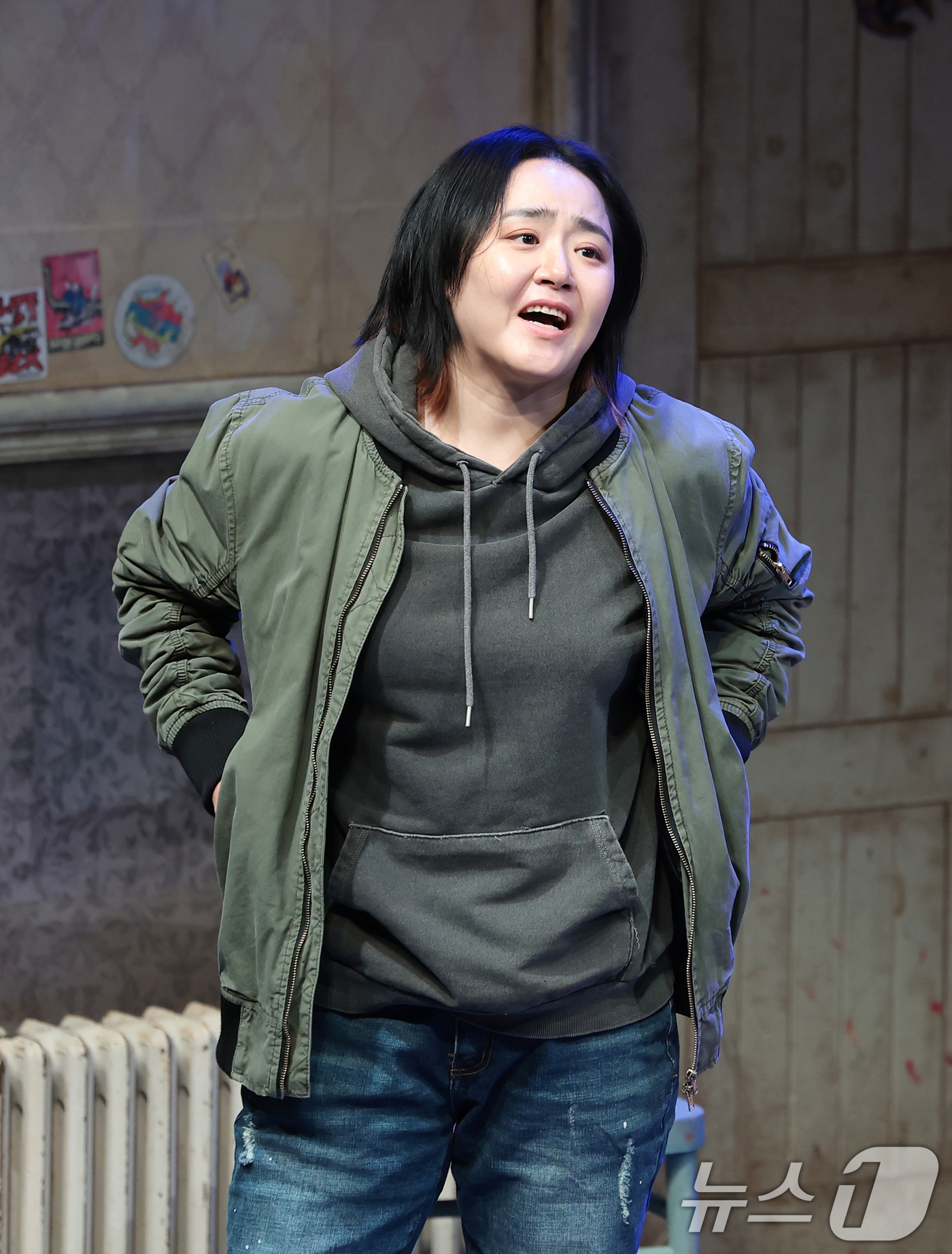 (서울=뉴스1) 권현진 기자 = 배우 문근영이 19일 서울 종로구 대학로 티오엠에서 열린 연극 ‘오펀스’ 프레스콜에서 열연을 펼치고 있다. 2026.3.19/뉴스1