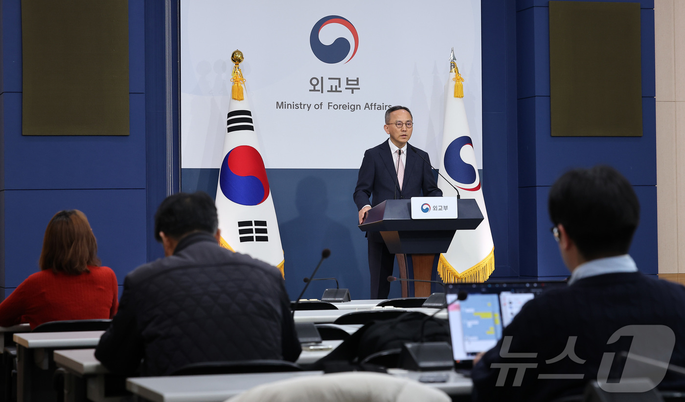 (서울=뉴스1) 김성진 기자 = 박일 외교부 대변인이 19일 서울 종로구 외교부 청사에서 정례브리핑을 하고 있다. 2026.3.19/뉴스1