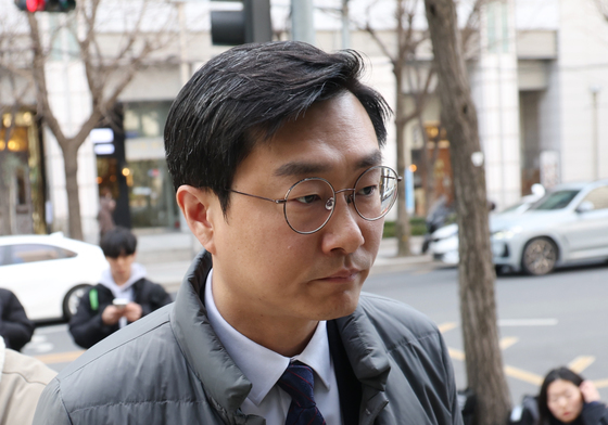 장경태, 성추행 의혹 수사심의위 출석