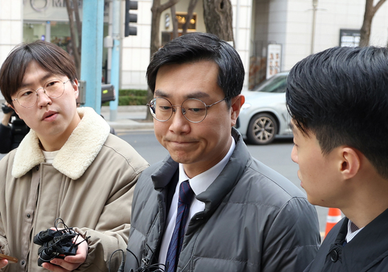 장경태, 성추행 의혹 관련 심의위 출석