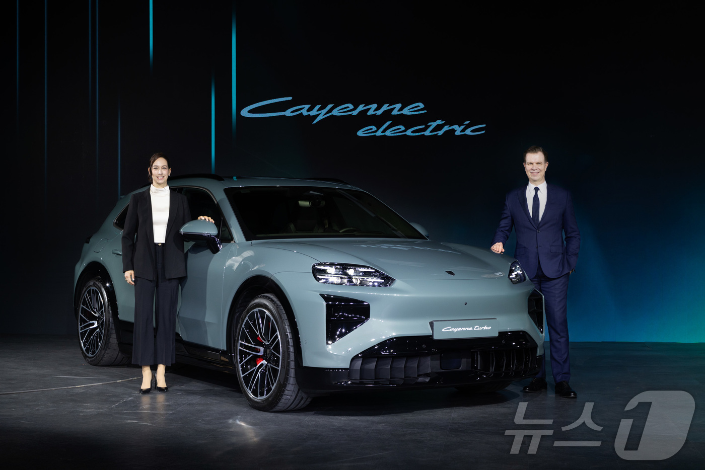 (서울=뉴스1) 김성식 기자 = 19일 서울 광진구의 복합 문화공간 파이 팩토리(PIE Factory)에서 열린 '2026 포르쉐코리아 신년 기자 간담회'에서 올해 하반기 국내 출 …