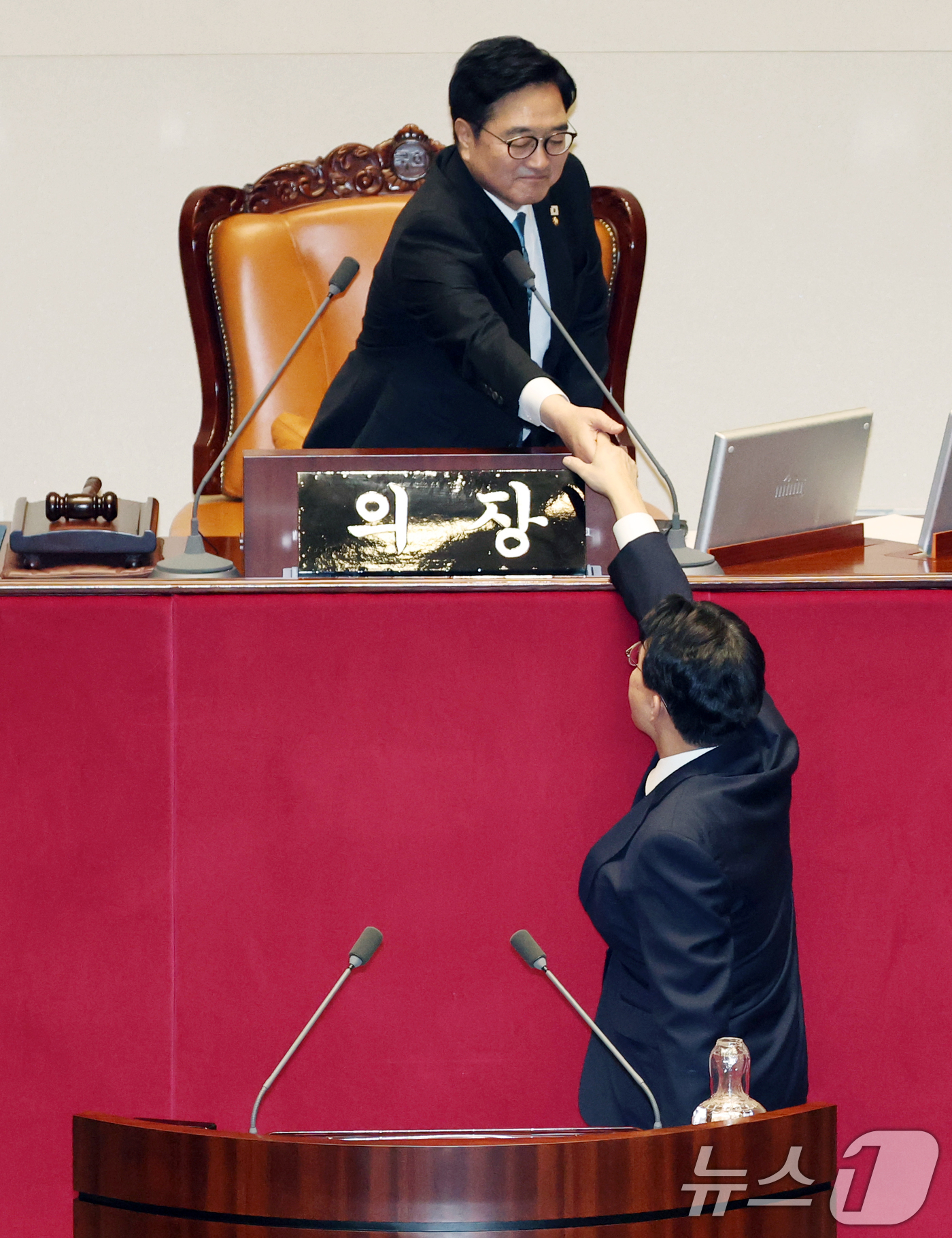 (서울=뉴스1) 이승배 기자 = 19일 서울 여의도 국회에서 열린 제433회국회(임시회) 2차 본회의에서 윤상현 국민의힘 의원이 공소청법안(대안)에 대한 무제한토론(필리버스터)을 …