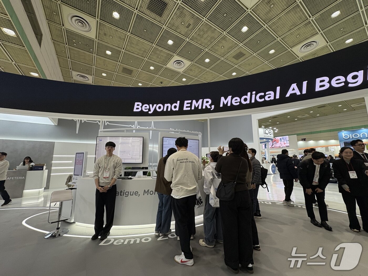 본문 이미지 - 19일 서울 코엑스에서 열린 '키메스(KIMES) 2026' 전경.