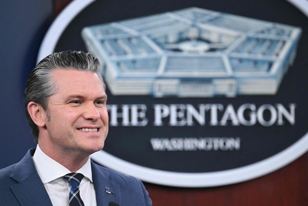 헤그세스 美국방 "종전 시한 정하고 싶지 않아…대통령의 선택"