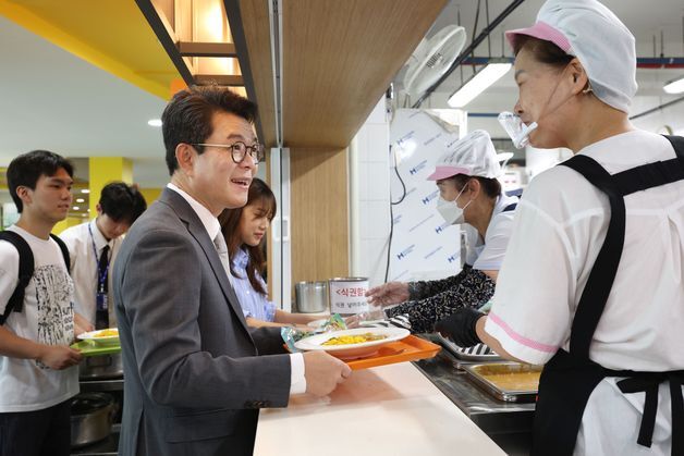 성동구, 대학생 하루 여는 '천원의 아침밥' 300명으로 지원 확대