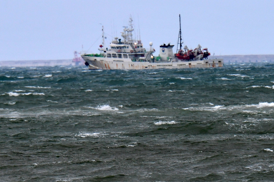 강풍 주의보 발령된 경북 동해안