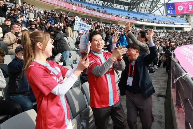 용인FC, K리그2 성공적 데뷔…신생팀 최다 관중 1만521명 관람