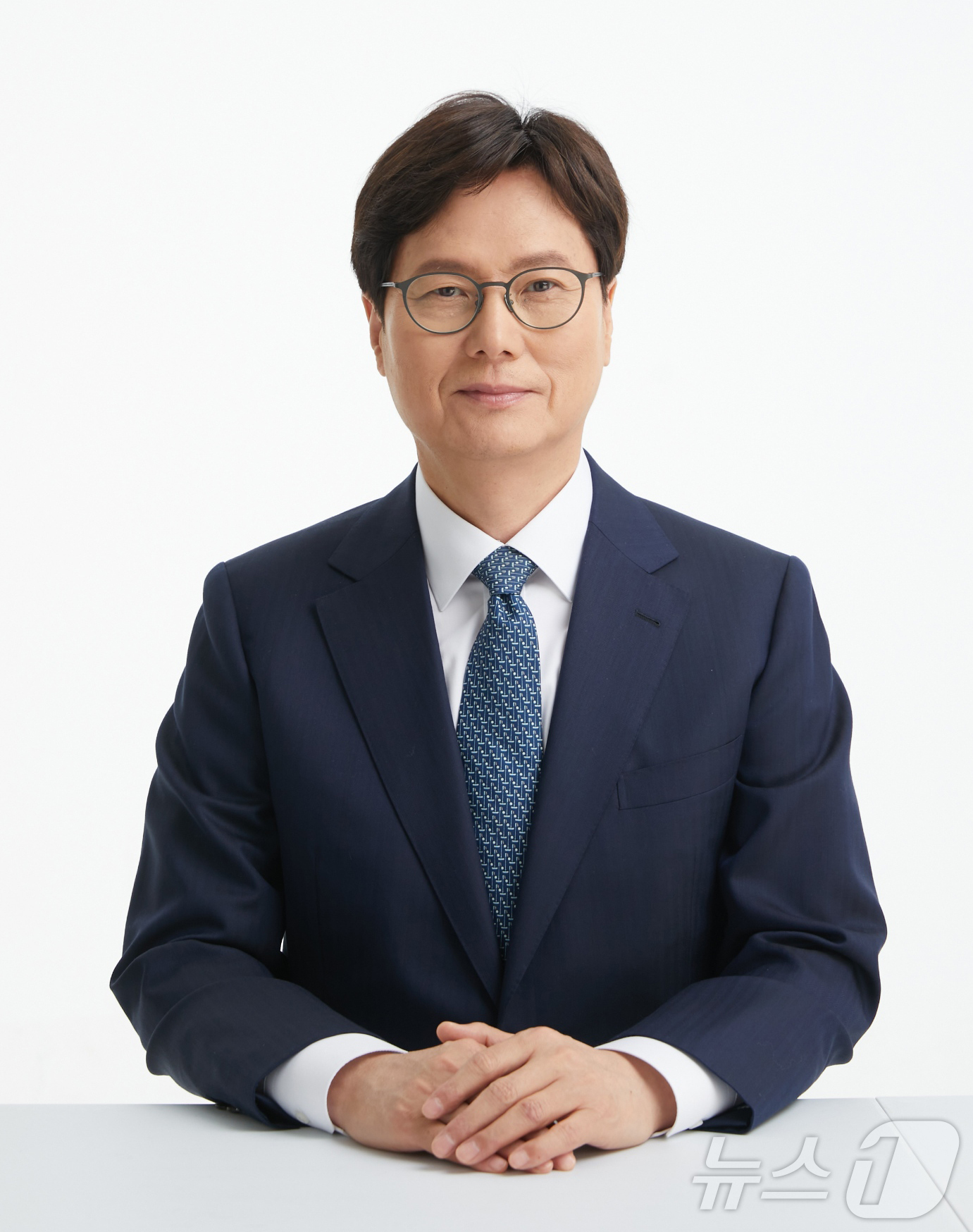 (서울=뉴스1) 이재명 기자 = 이재명 대통령이 2일 규제합리화위원회 부위원장에 남궁범 에스원 고문을 임명했다. (청와대 제공. 재판매 및 DB 금지)  2026.3.2/뉴스1