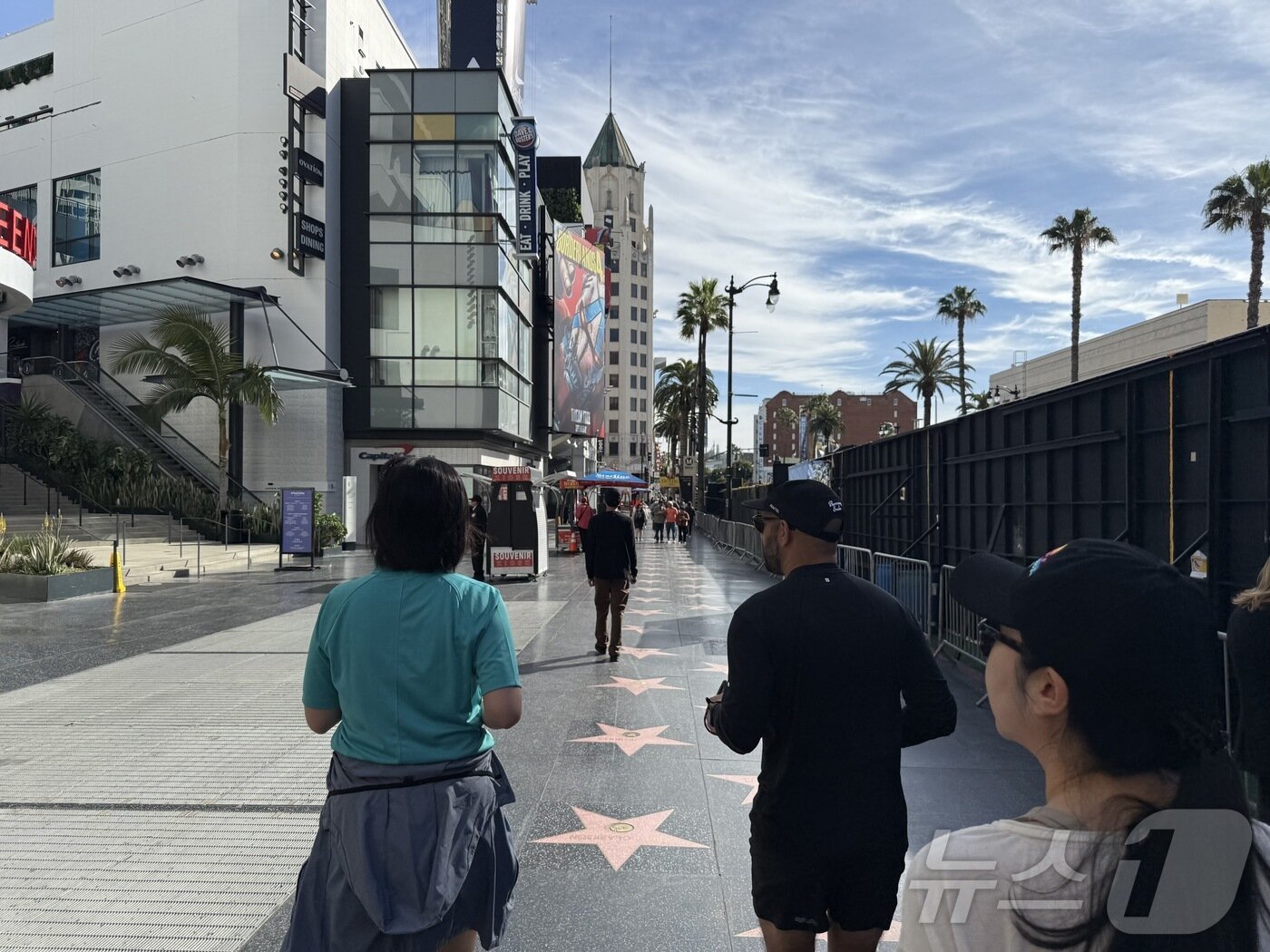 본문 이미지 - 오전 다소 한적한 할리우드를 달리는 러닝 체험ⓒ 뉴스1 윤슬빈 관광전문기자