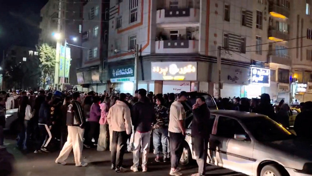 [포토] 하메네이의 사망을 축하하는 이란 국민들