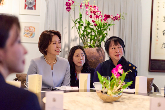 김혜경 여사 "소중한 제주 문화, 싱가포르에 스며들어…가슴이 뭉클"