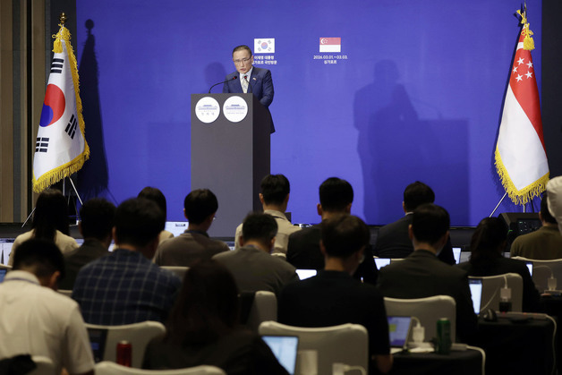 싱가포르 국빈 방문 관련 브리핑하는 위성락 안보실장