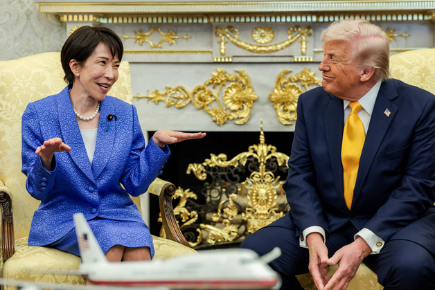 트럼프 파병 요구 이후 백악관에서 만난 미일 정상