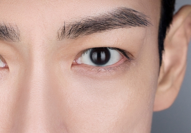 '빅뱅 탈퇴' 탑, 4월 3일 첫 솔로 정규로 가요계 전격 컴백