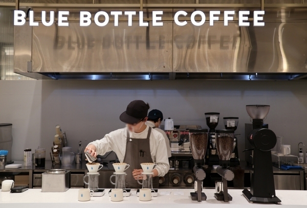 대구신세계백화점, '블루보틀커피' 첫 팝업스토어 운영