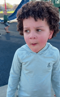 "낯선 사람 과자 받지 마" 엄마 말 반박한 3살 아들에 탄성…뭐라 했길래?[영상]