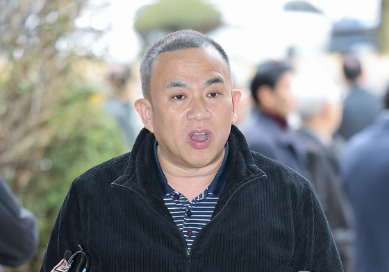 정치브로커 명태균, 재판 증인 출석