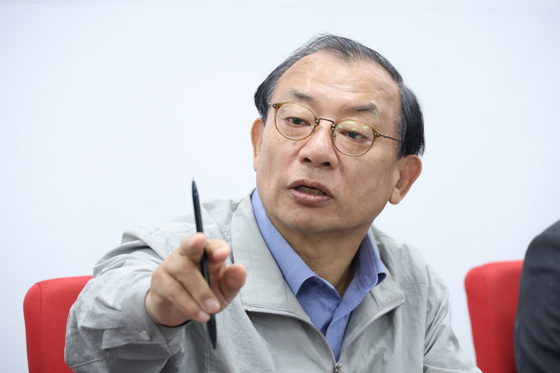 국힘, 경북지사 예비경선 김재원 확정…현역 이철우와 맞대결