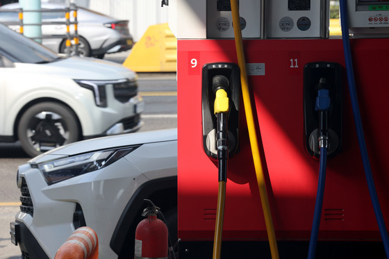 석유 최고가격제 시행 1주일…현장 체감은 '글쎄'