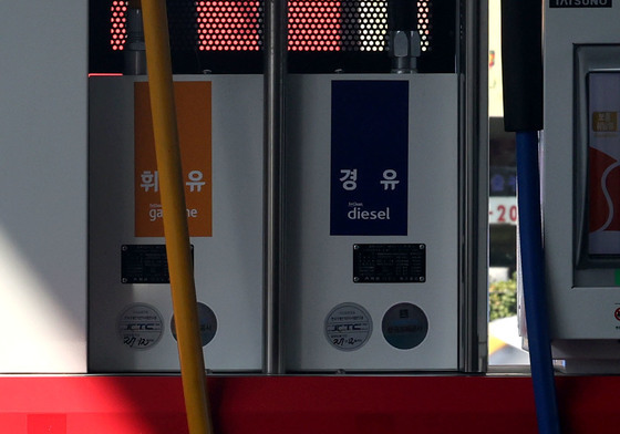 석유 최고가격제 시행 1주일...현장 체감은?